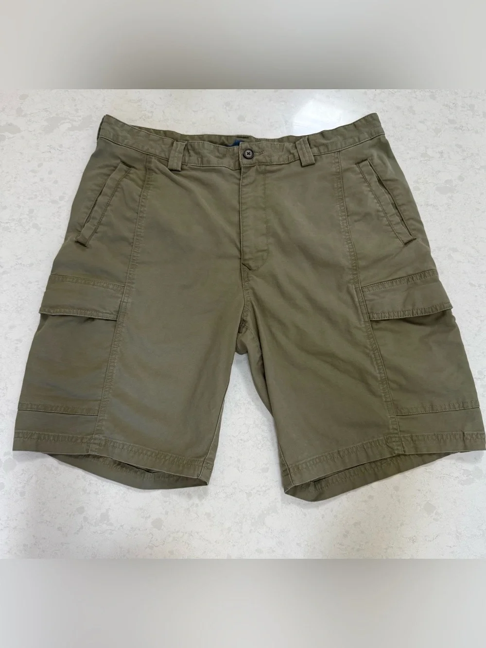 Tommy Bahama 35 - 10” Olive/Dark Khaki Men’s Cargo Shorts