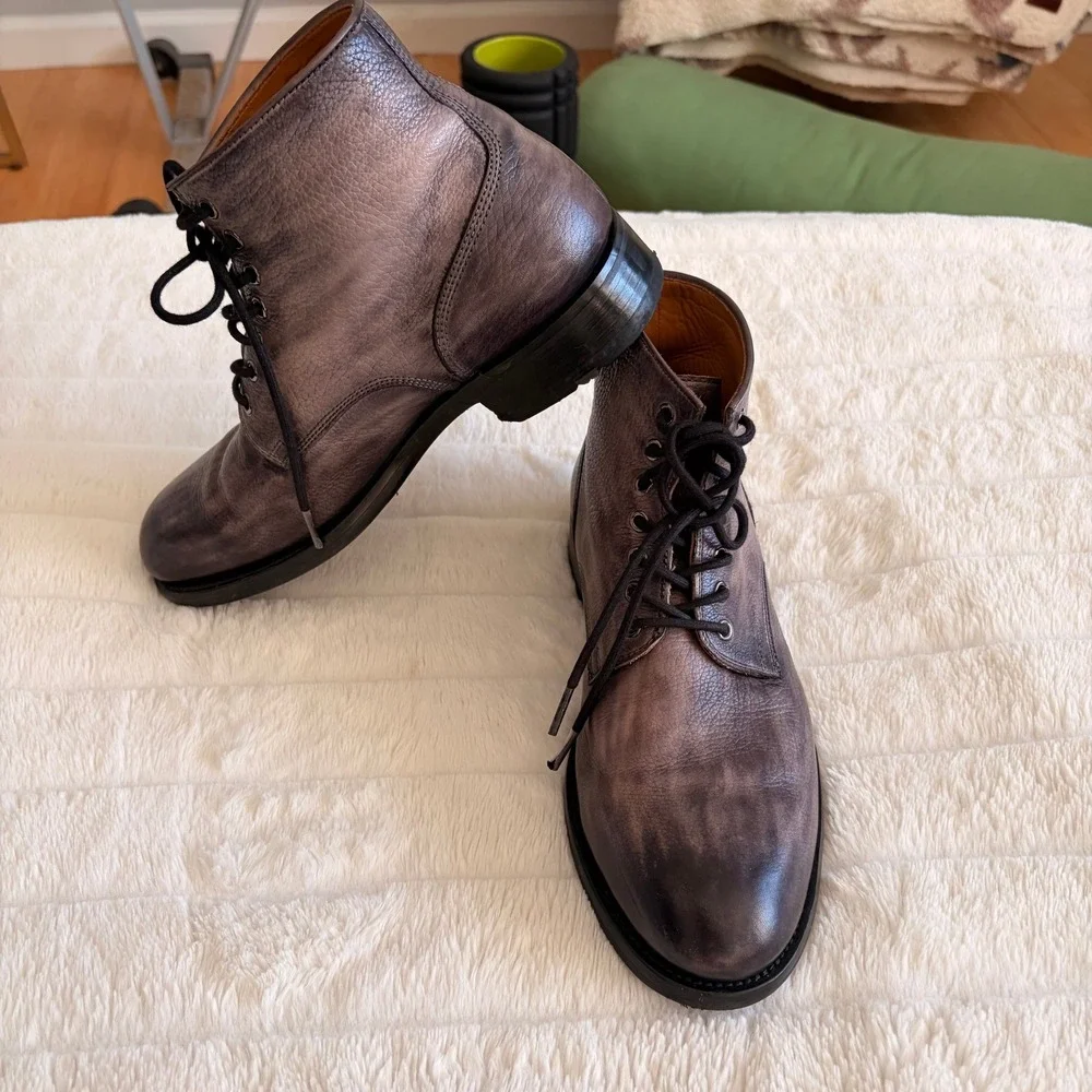 Magnanni authentic lace