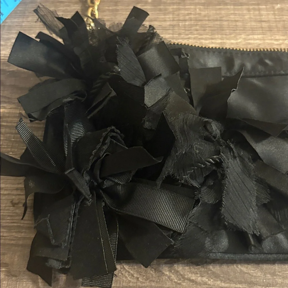 Express stylish black