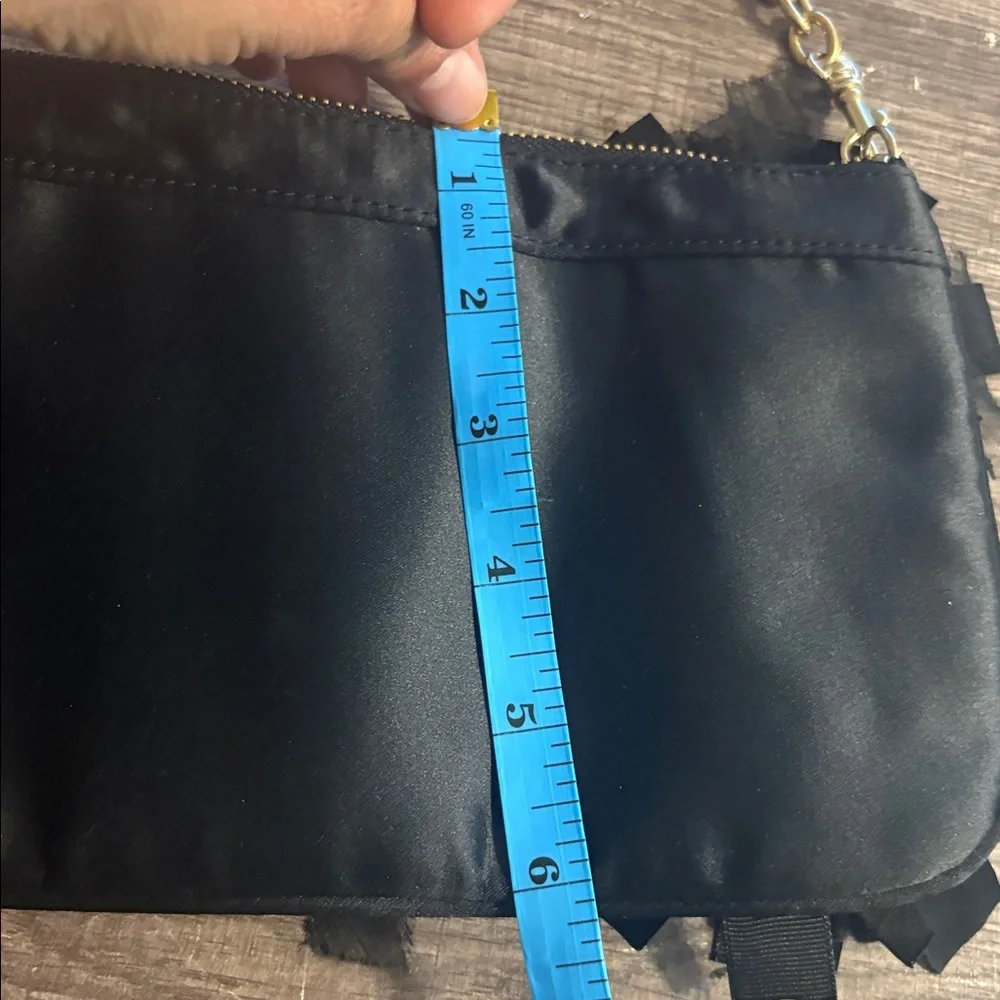 Express stylish black
