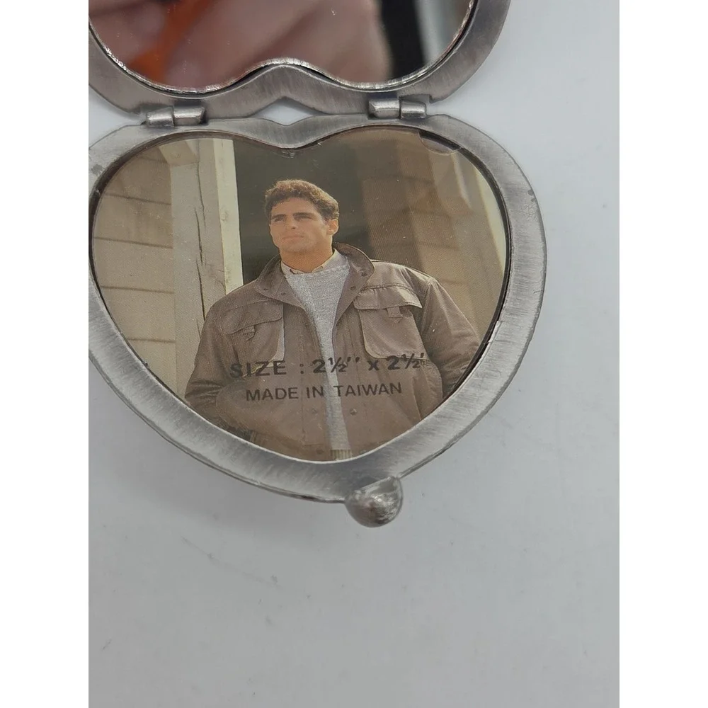 NEW Pewter Compact Heart Picture Keepsake With Mirror Inside