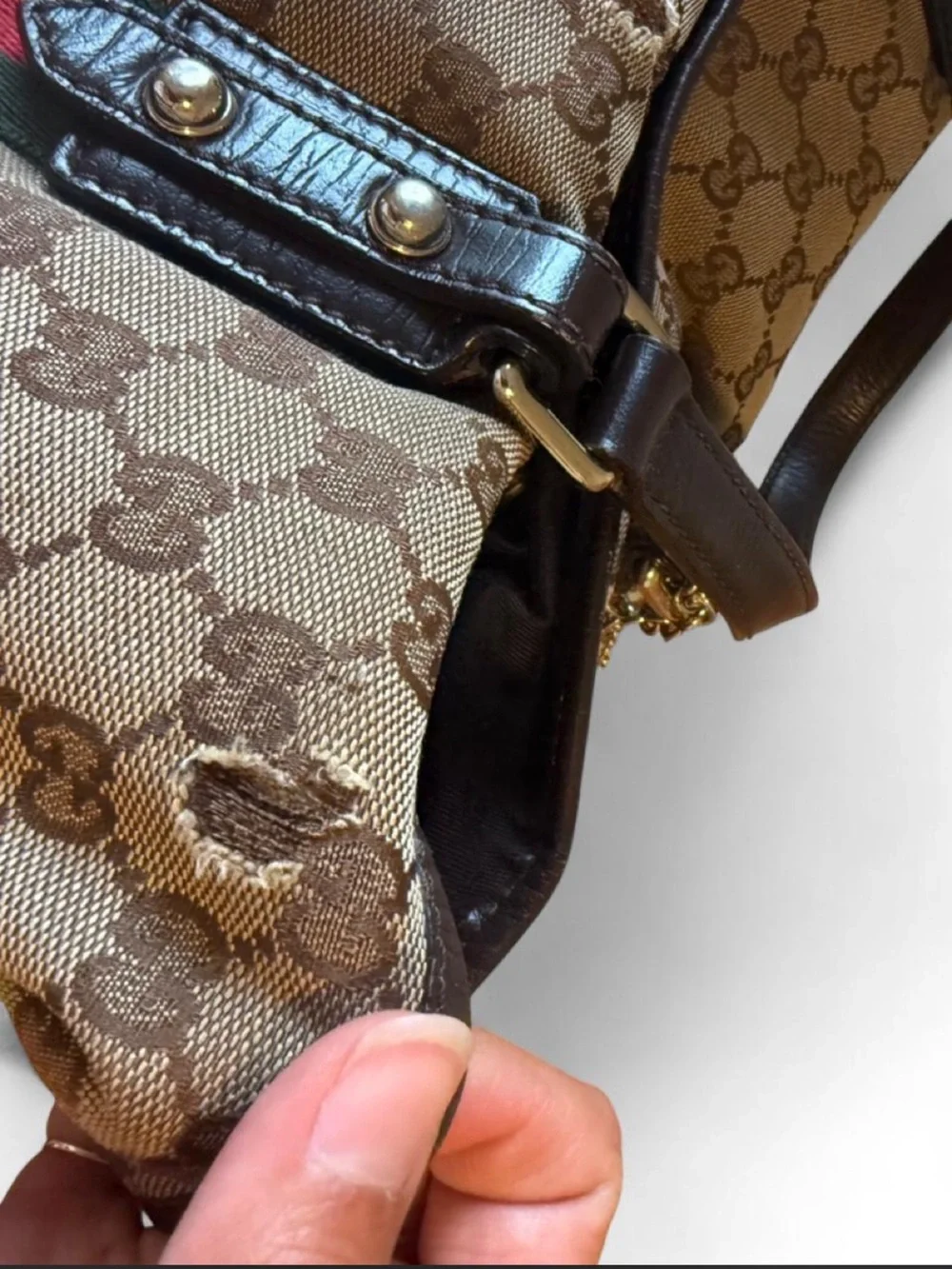 Gucci beige gg