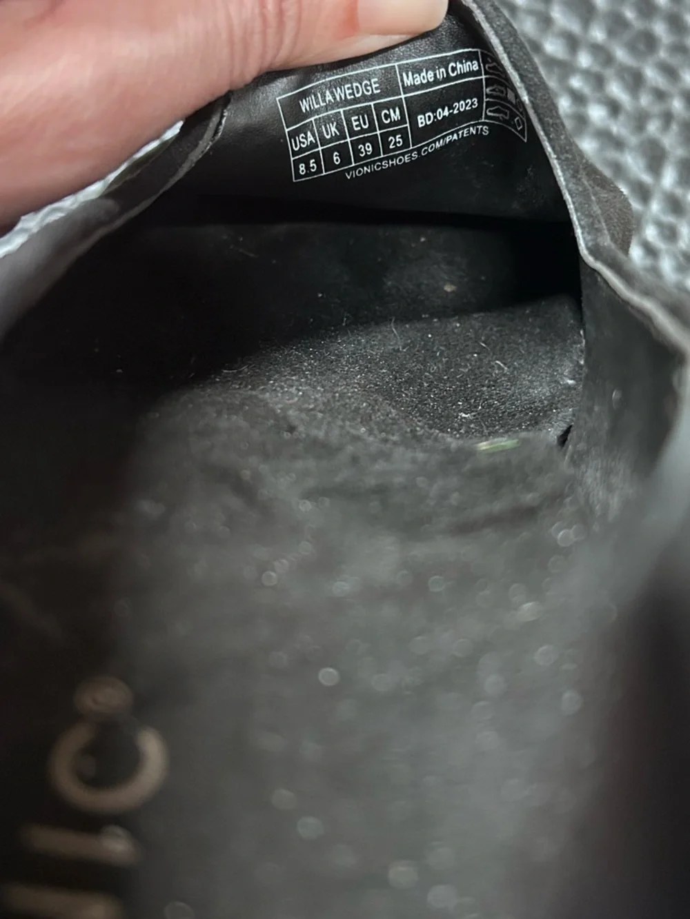 Vionic Willa Wedge Women's Black Suede Size 8.5
