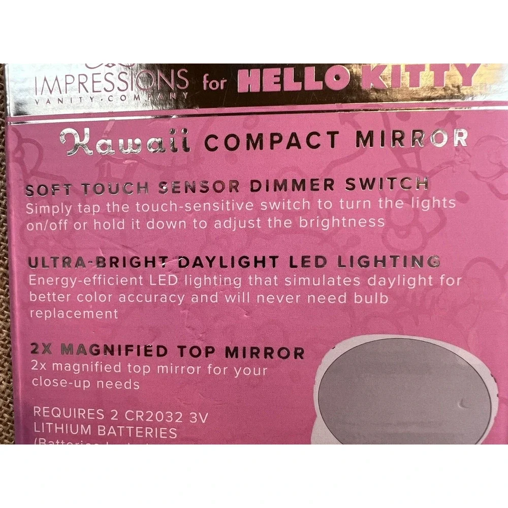 New Sanrio HELLO KITTY Kawaii LED Compact Vanity Mirror Face Red Bow