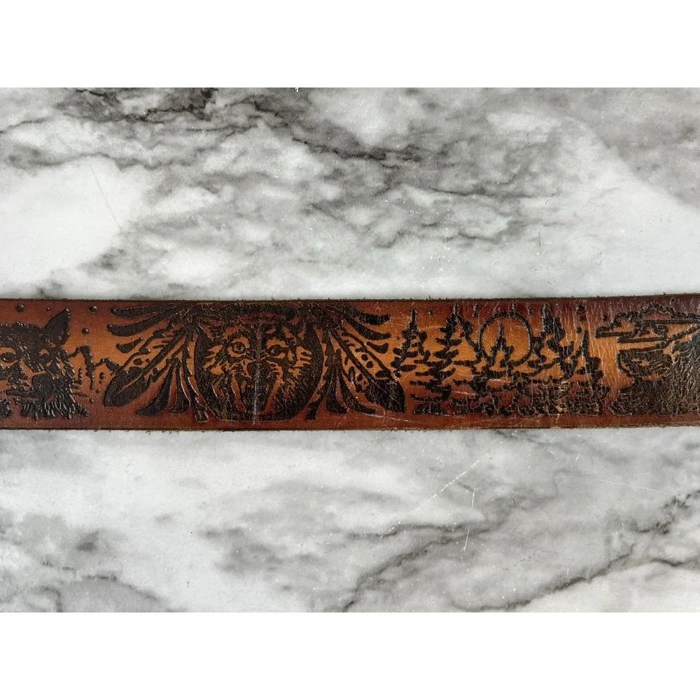 The Unbranded Brand tooled vtg