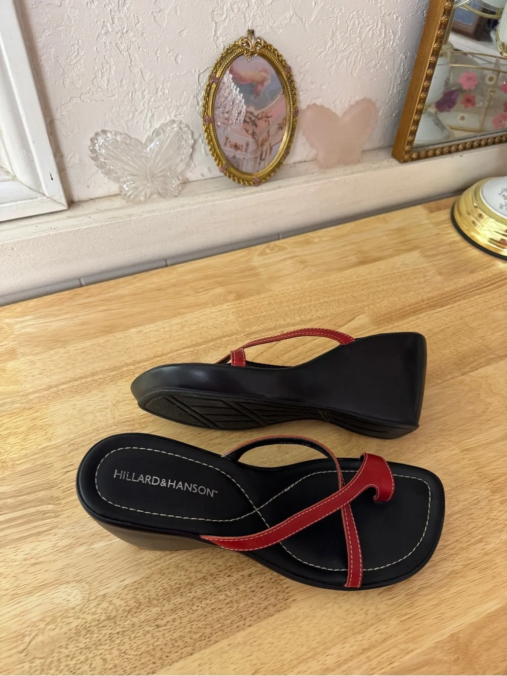 2000’s Hillard & Hanson Chunky Strappy Wedge Sandals Y2K Thong Heels Whimsy Cute