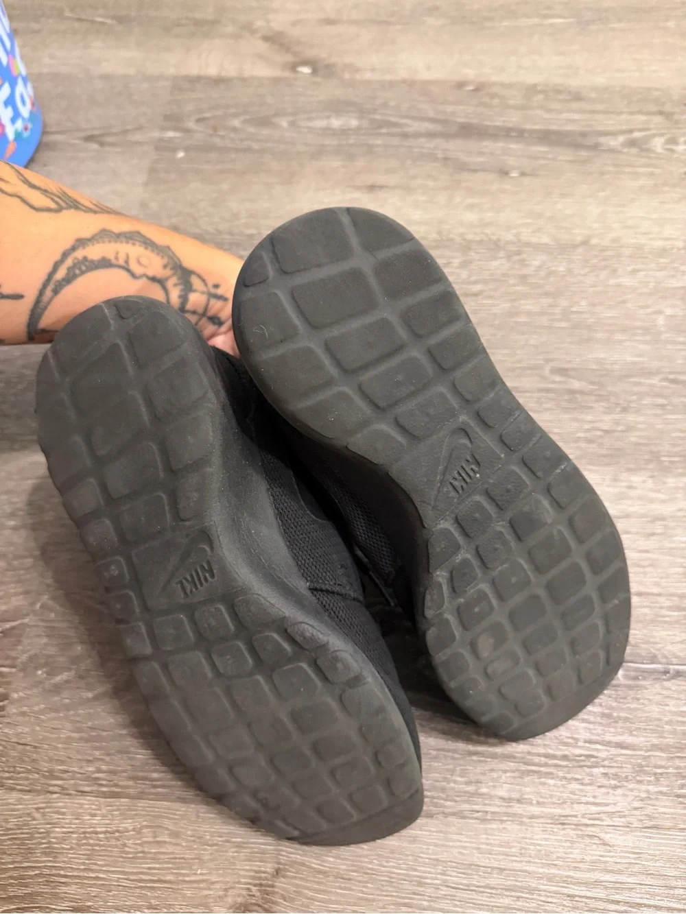 Nike sleek all