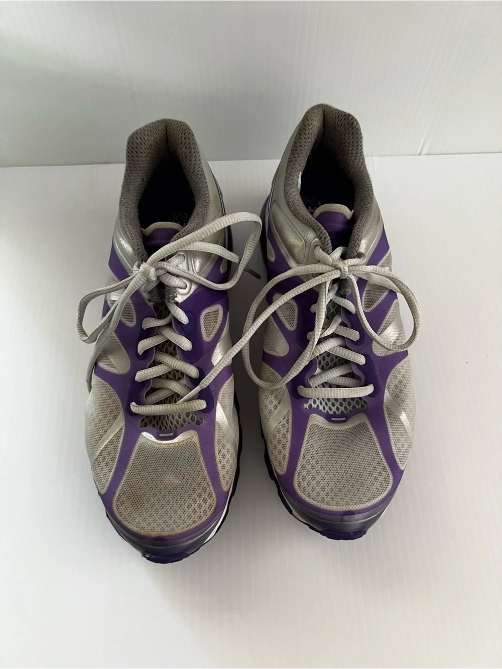 Nike women athletic