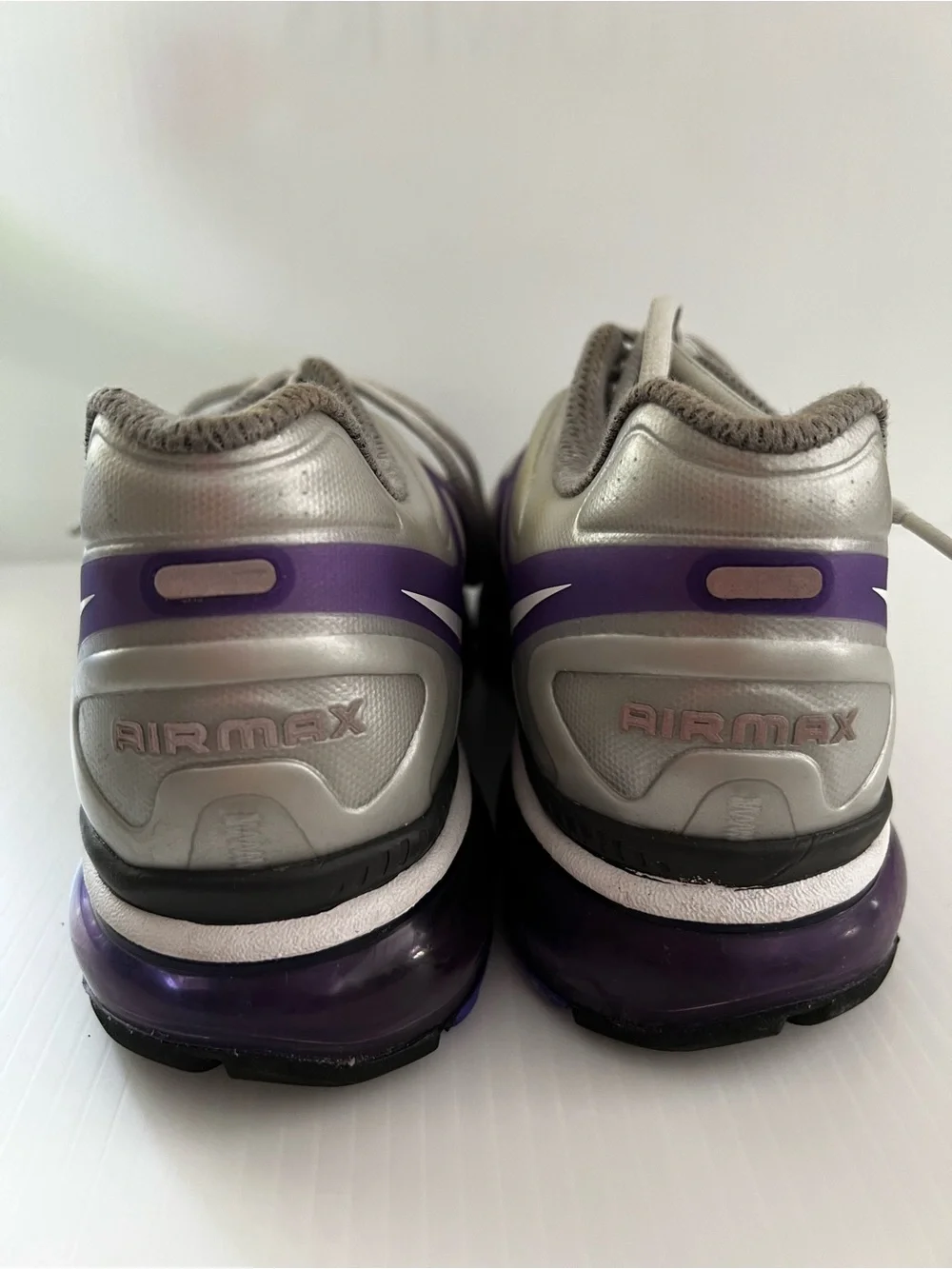 Nike women athletic