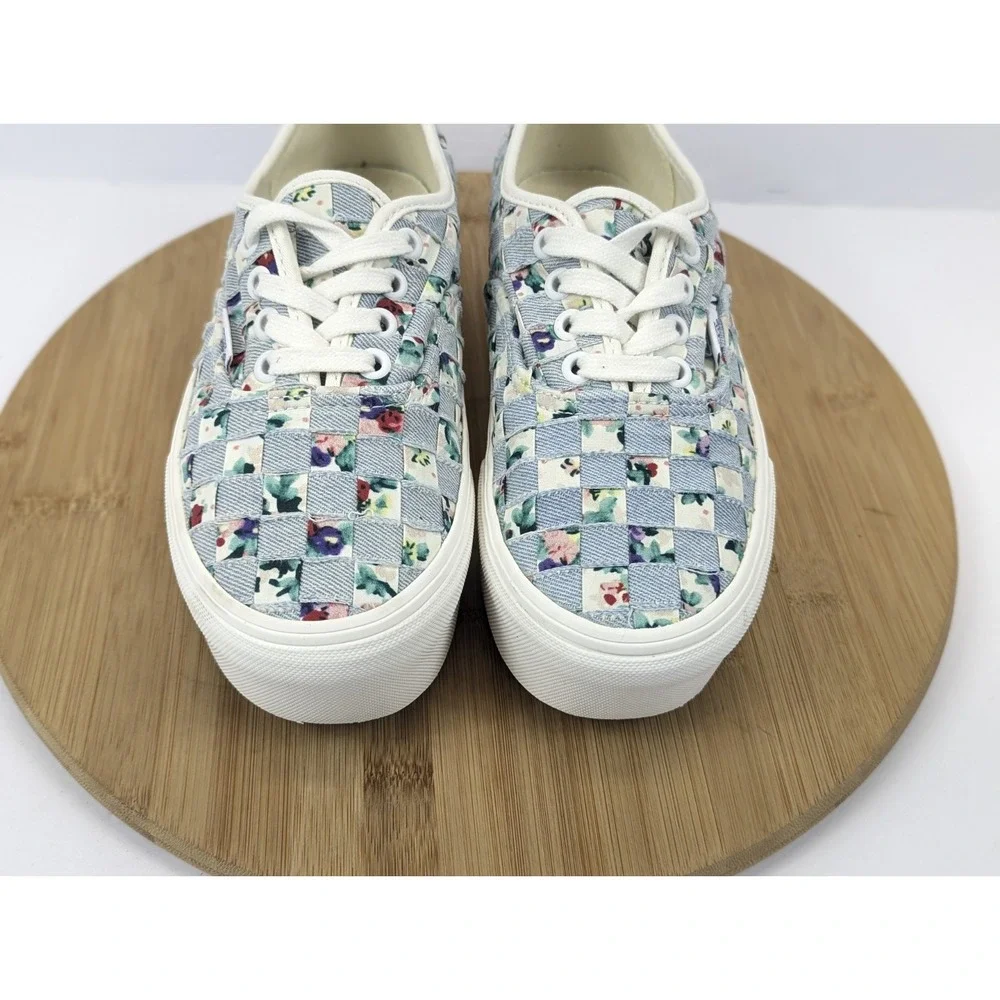 Vans stacked woven