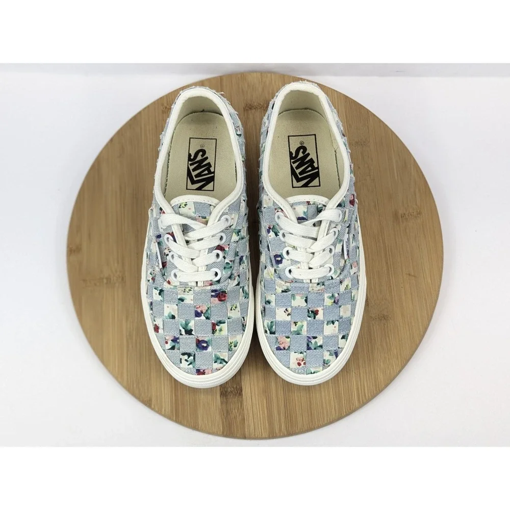 Vans stacked woven