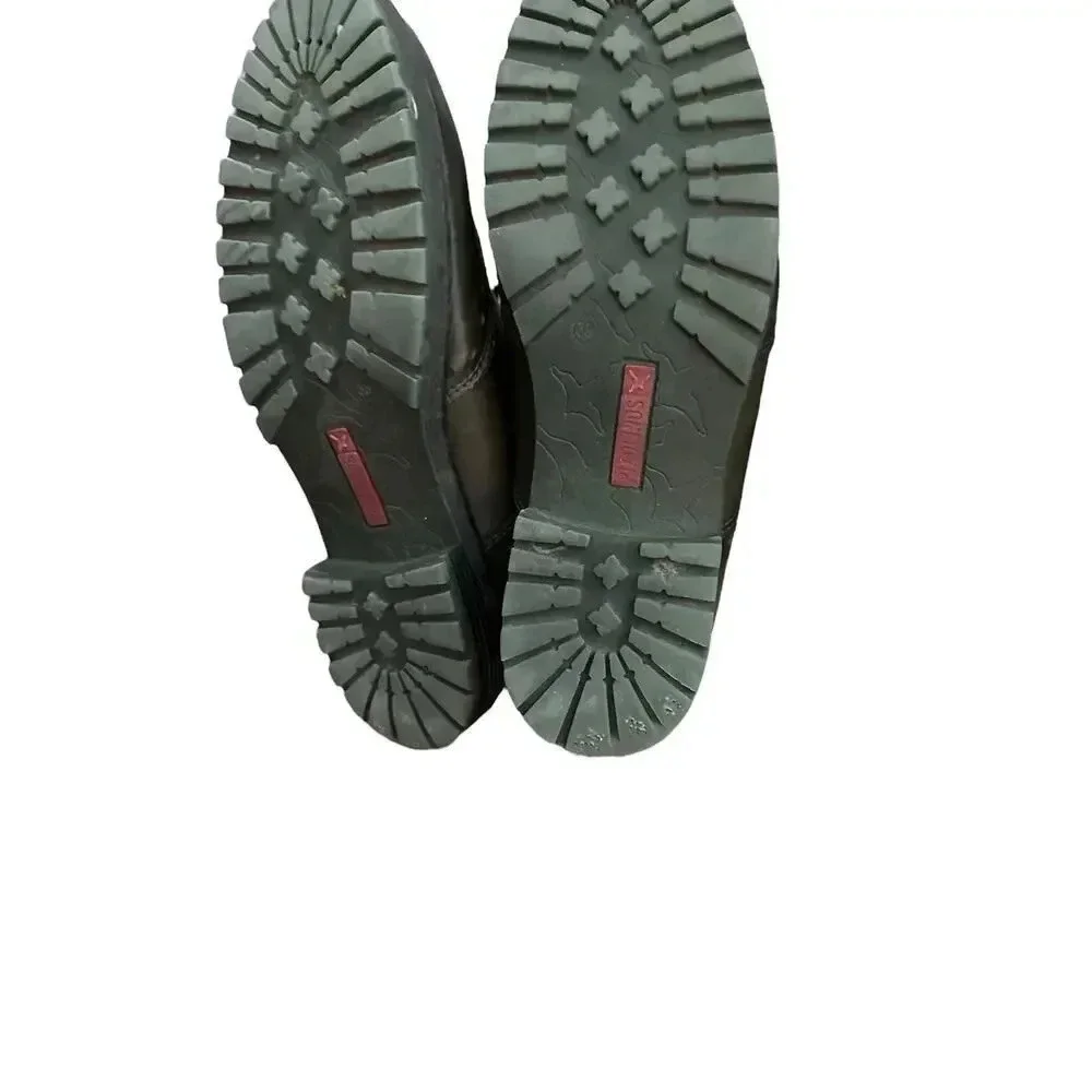 PIKOLINOS black leather
