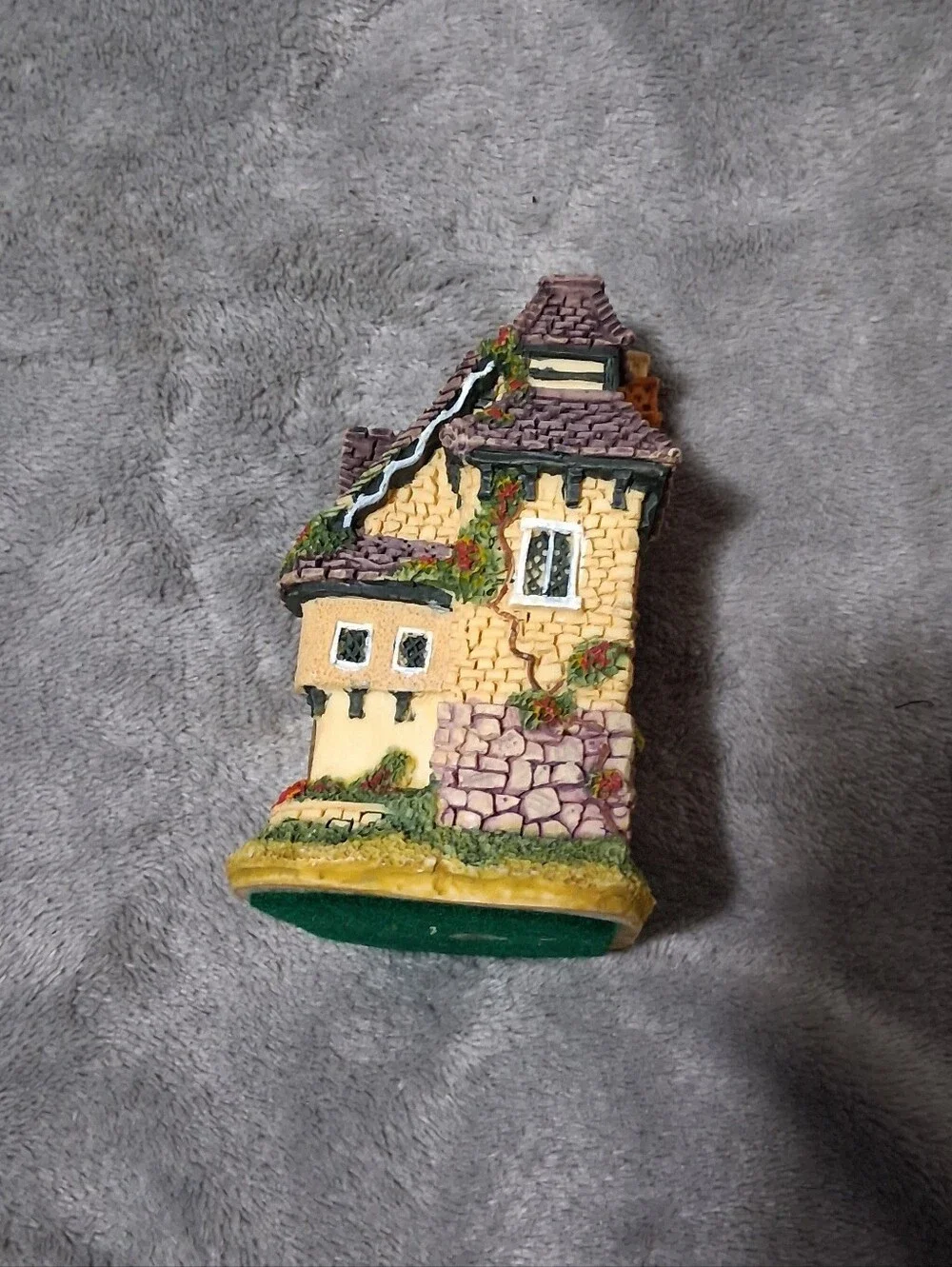 Teaberry Village design box