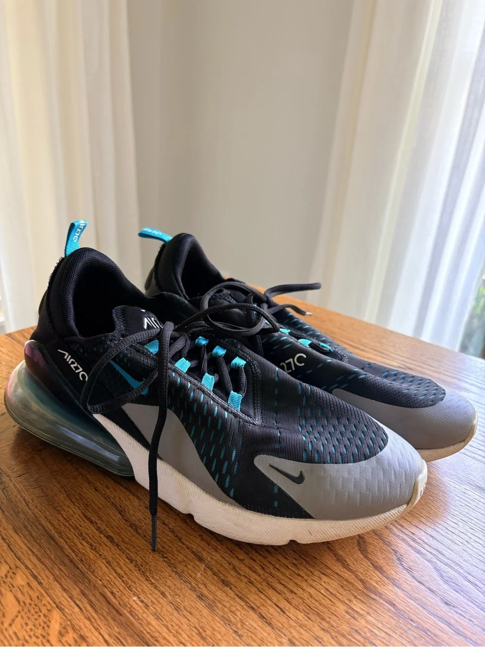 Nike Men’s Air 270’s Black, Teal & Gray Athletic Shoes- size 11