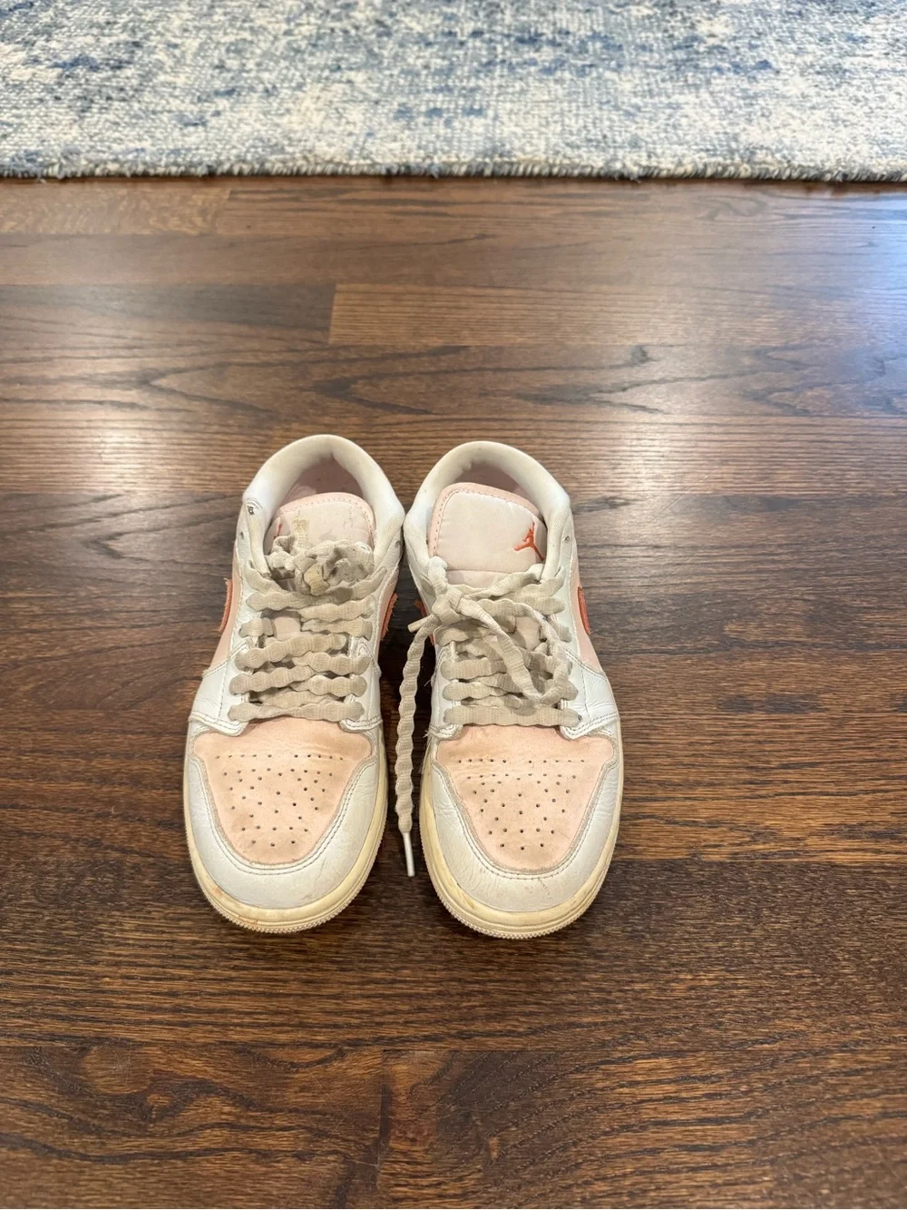 Nike date soft