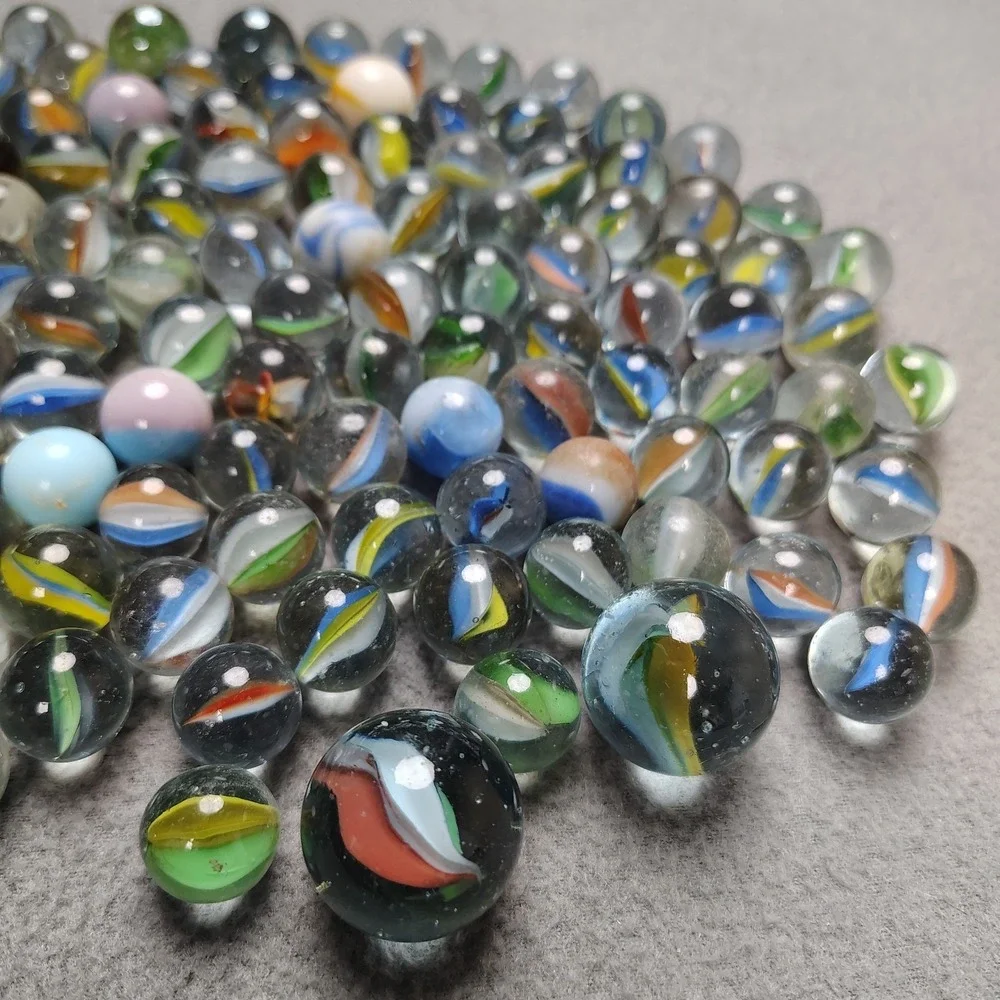 Vintage Marbles Lot 135 Count Mixed Types Assorted Estate Find Swirl/Solids Nice