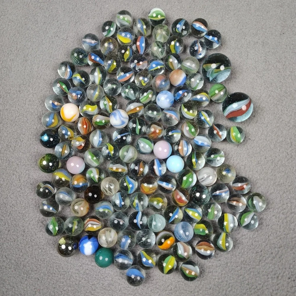 Vintage Marbles Lot 135 Count Mixed Types Assorted Estate Find Swirl/Solids Nice