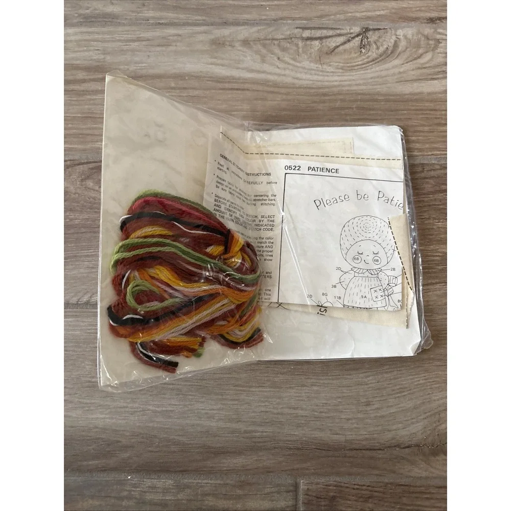 Creative Circle CREWEL EMBROIDERY KIT 