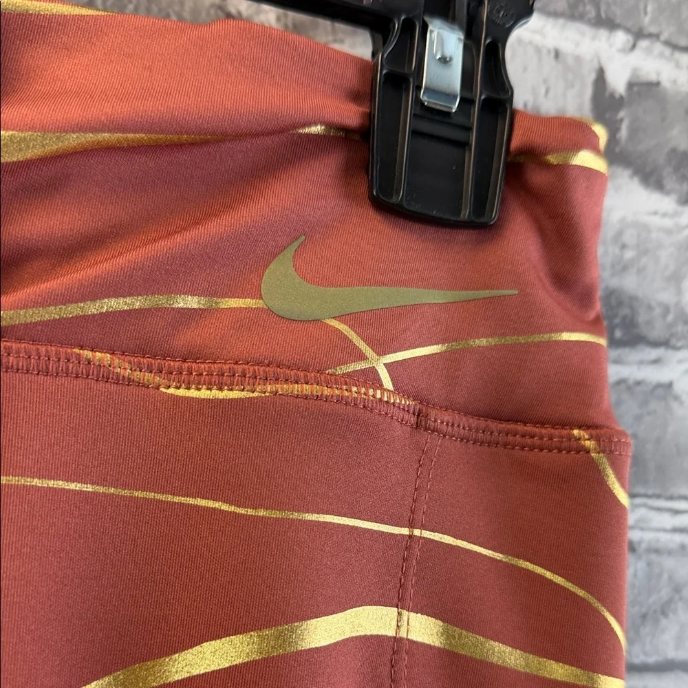 Nike size leggings