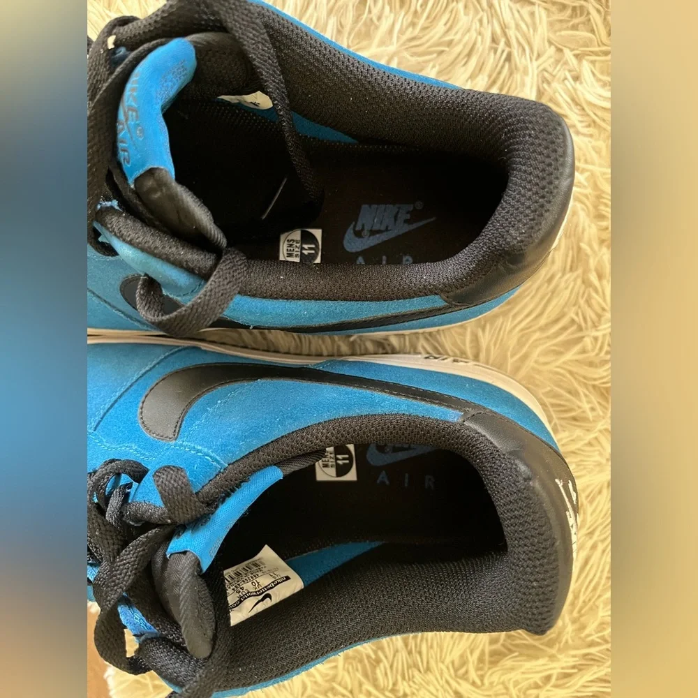 Nike stylish air