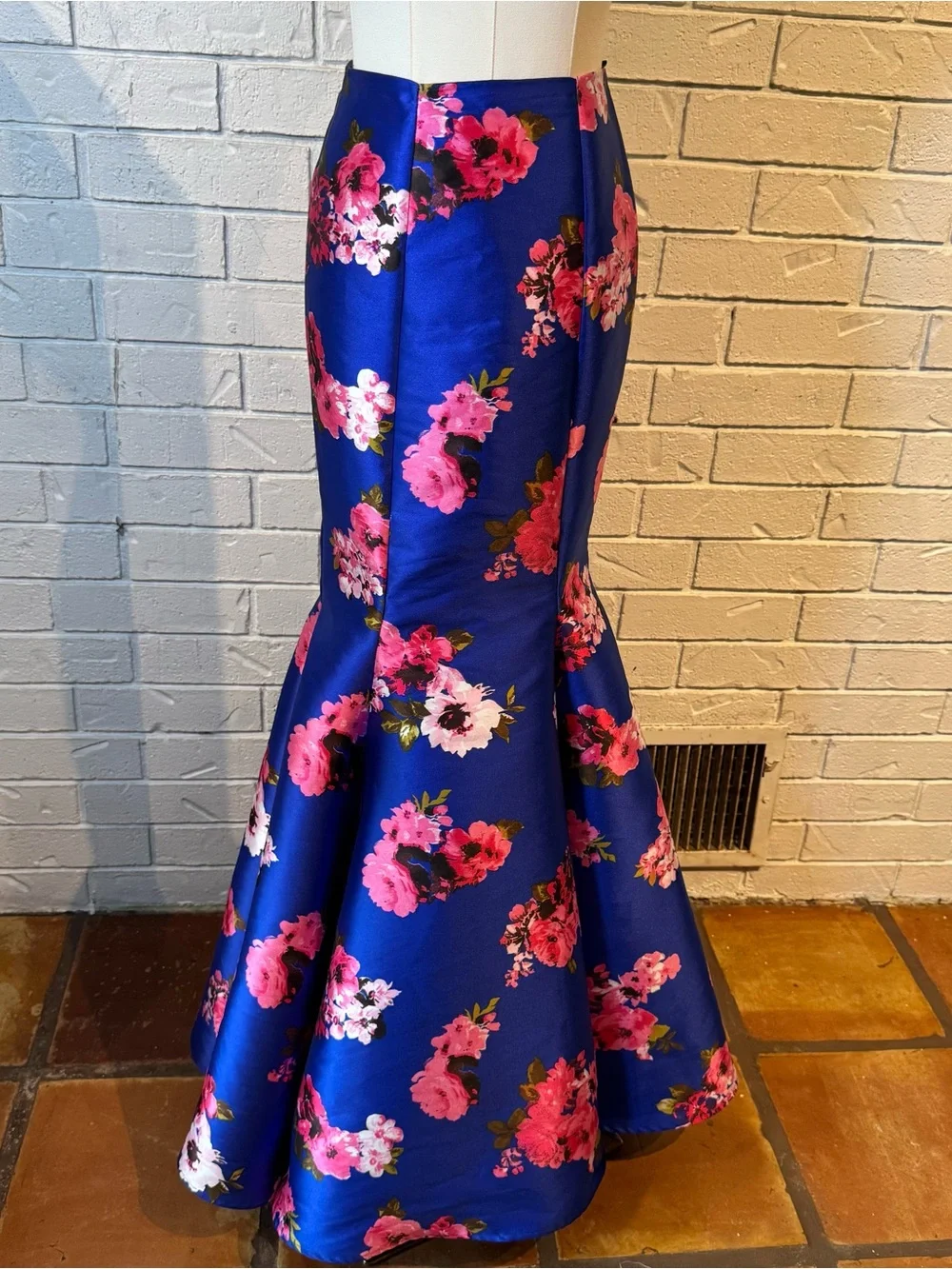 B. Darlin Blue Pink Floral Mermaid Fit and Flare Formal Maxi Skirt Womens 1/2
