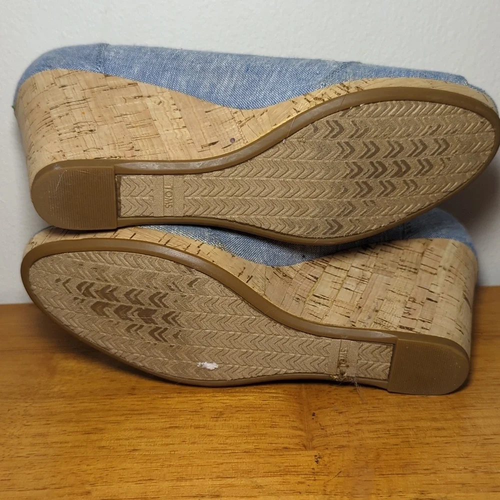Toms Stella Peep-Toe Wedges Blue Chambray Cork Women's Size 8.5