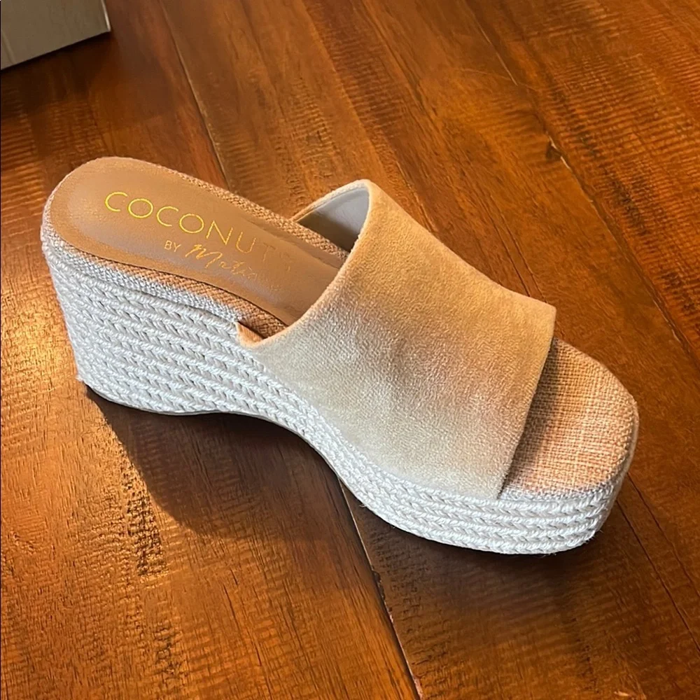 Matisse Coconuts Tan Espadrille Wedge Slide