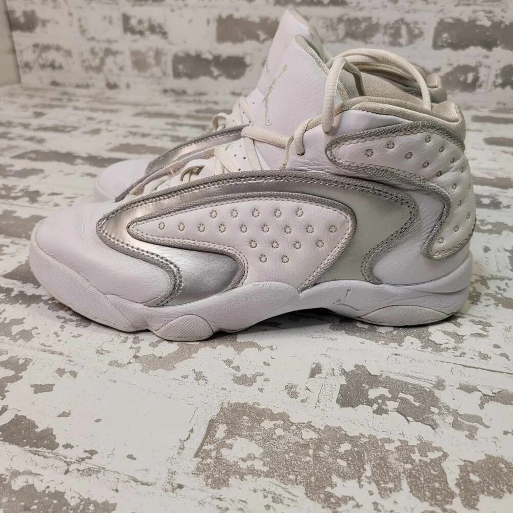 Nike Air Jordan OG‎ White Metallic Silver Women's Size 9.5