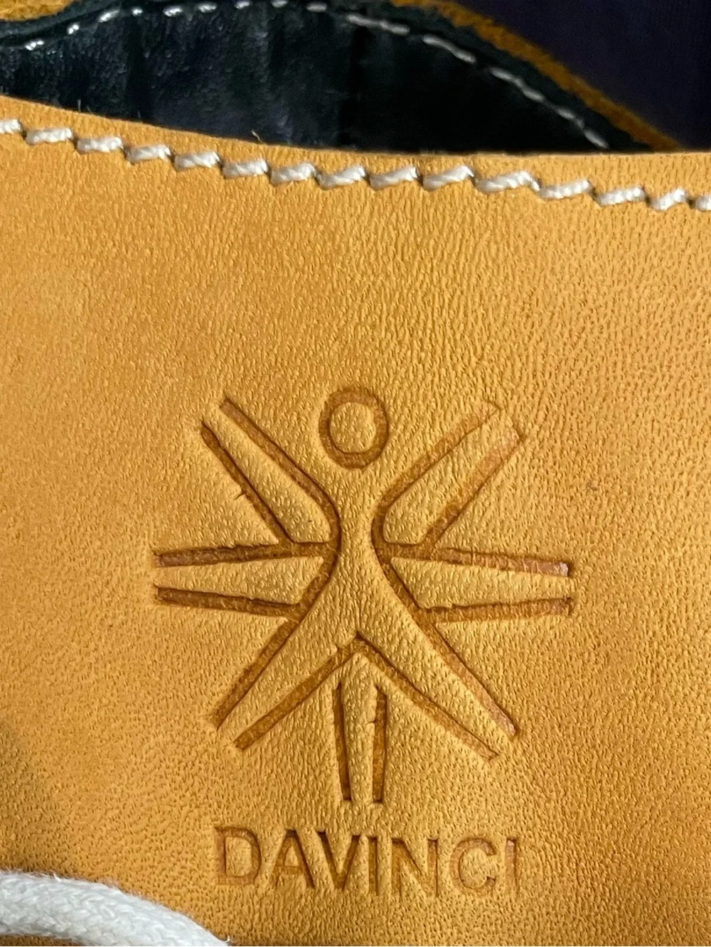 DaVinci women pickford