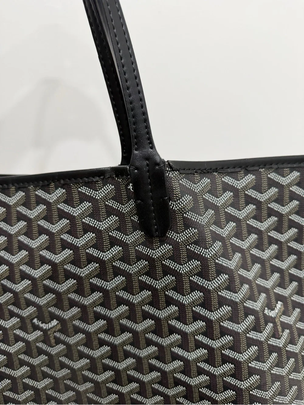 N/A tote comes