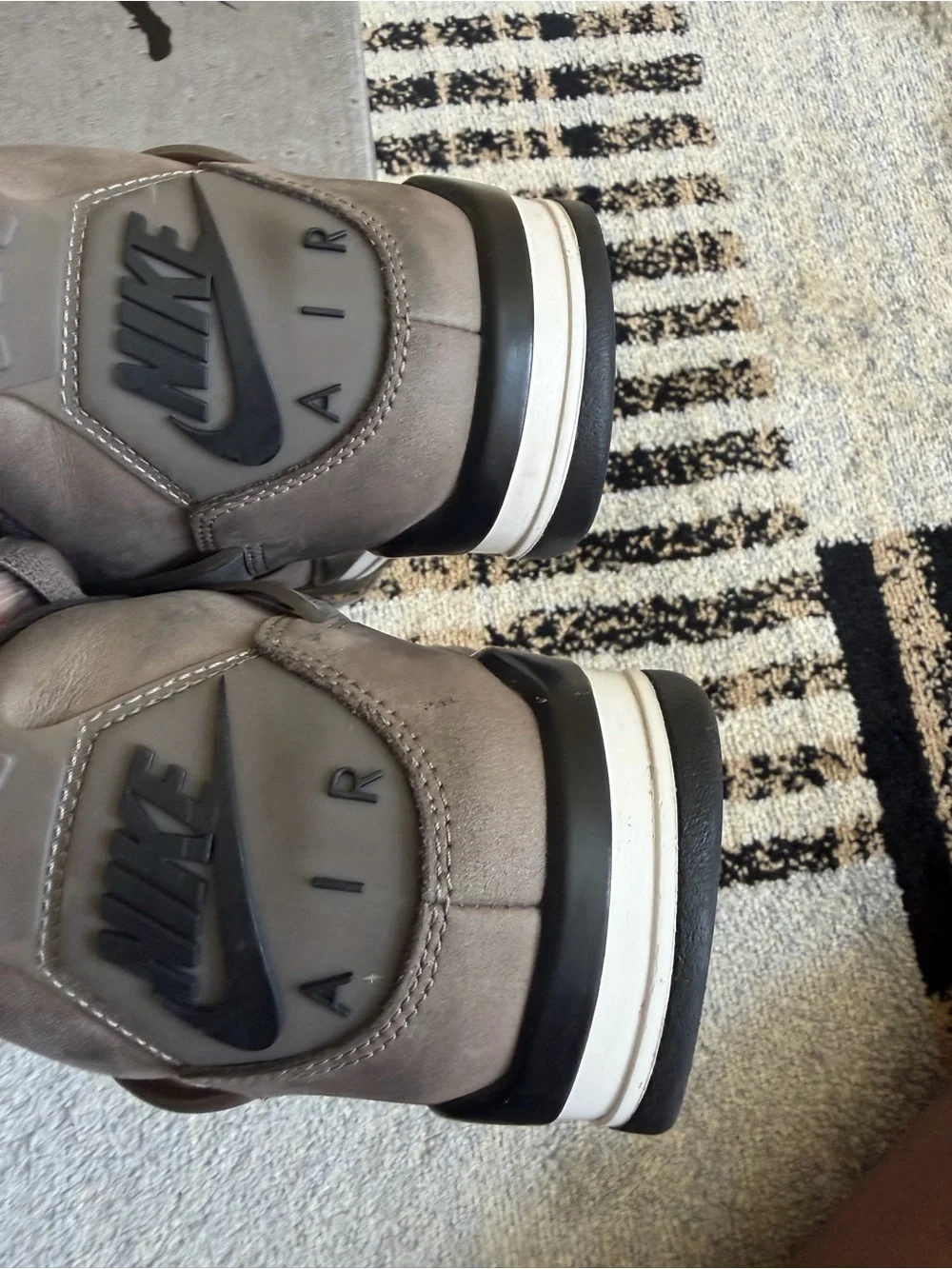 Jordan men’s lace