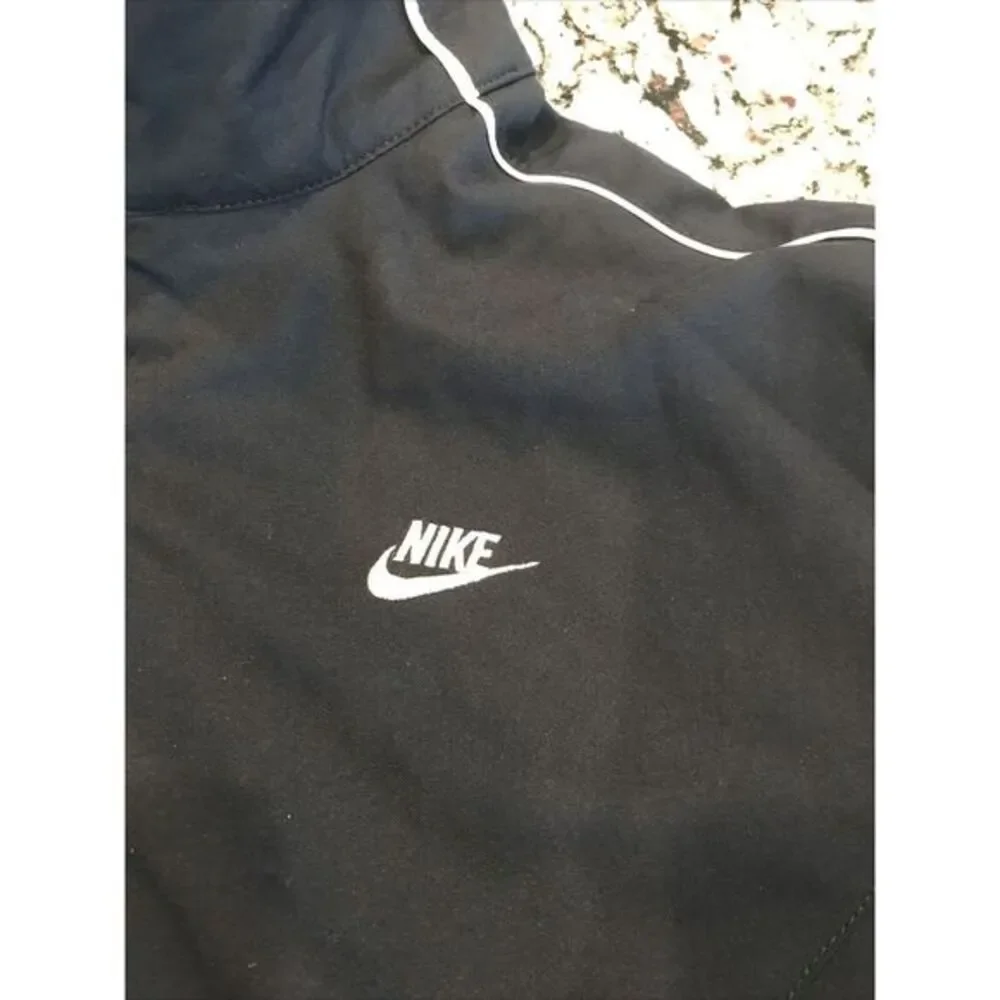 Nike Women's Light Weight Full Zip Soccer Jacket Medium Navy‎ Blue
