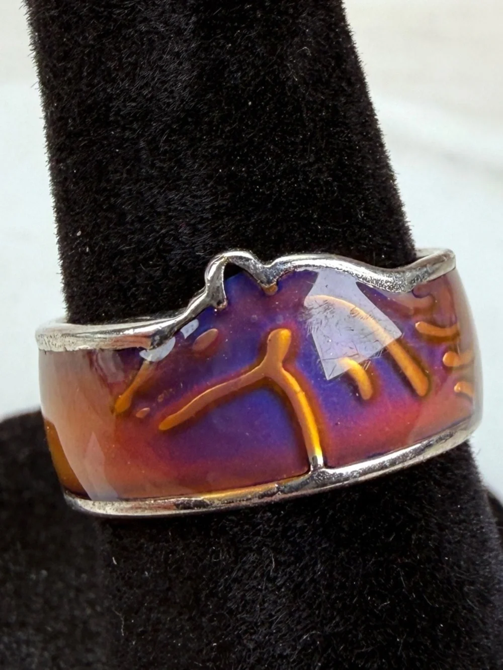 Vintage, silvertone, orange yellow blue green animal horse band ring