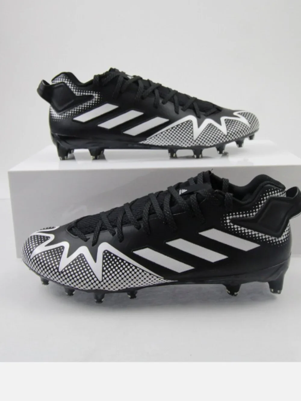 Men's NWT Adidas freak football cleats