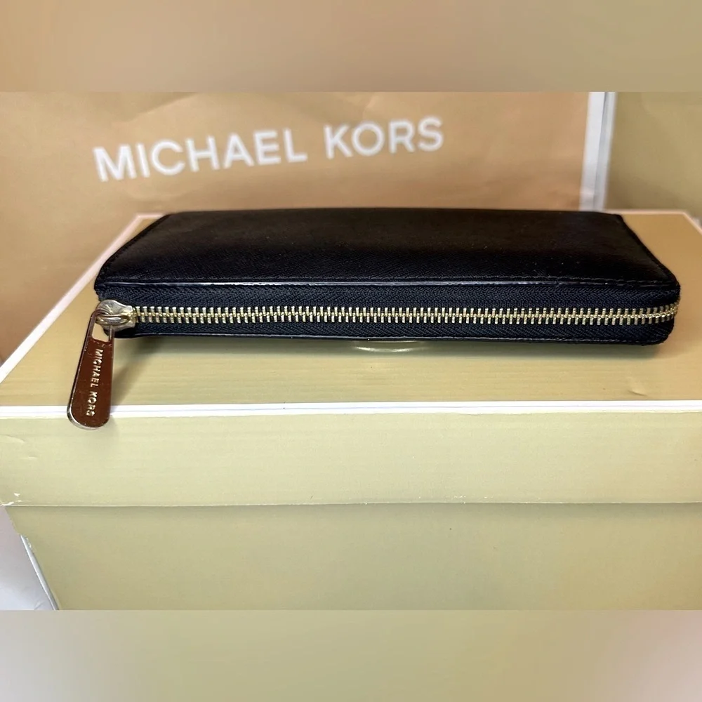 Michael Kors clean interior