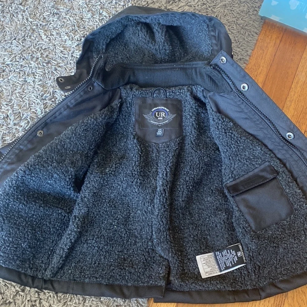 Urban Republic preowned some