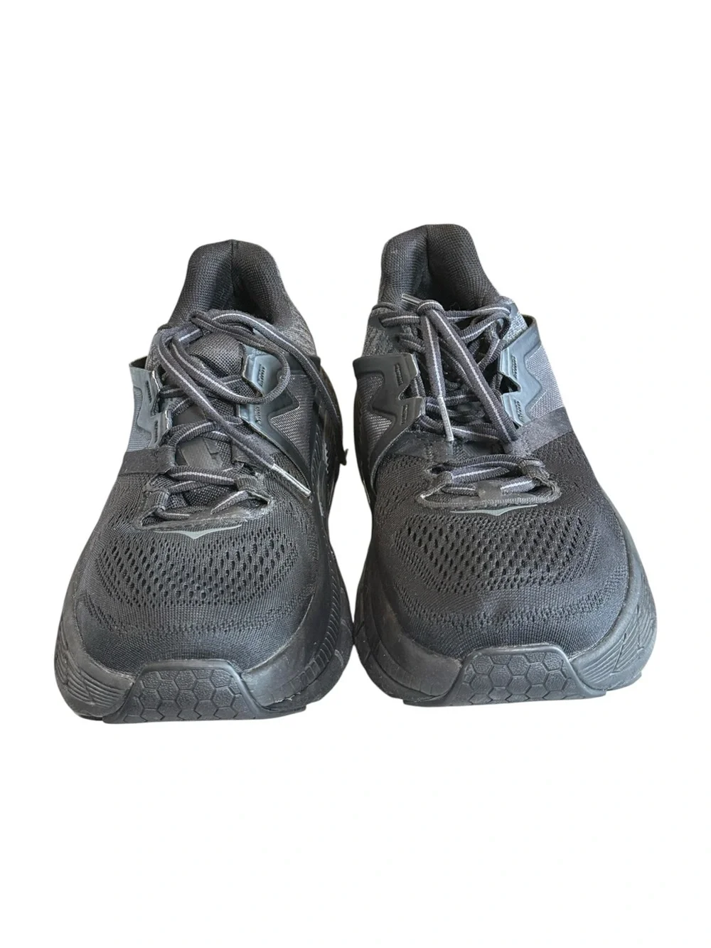 Hoka One One gently used