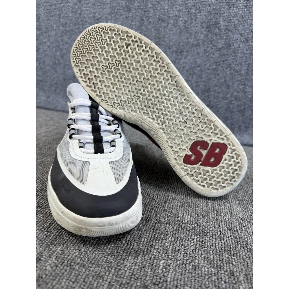 Nike sb nyjah