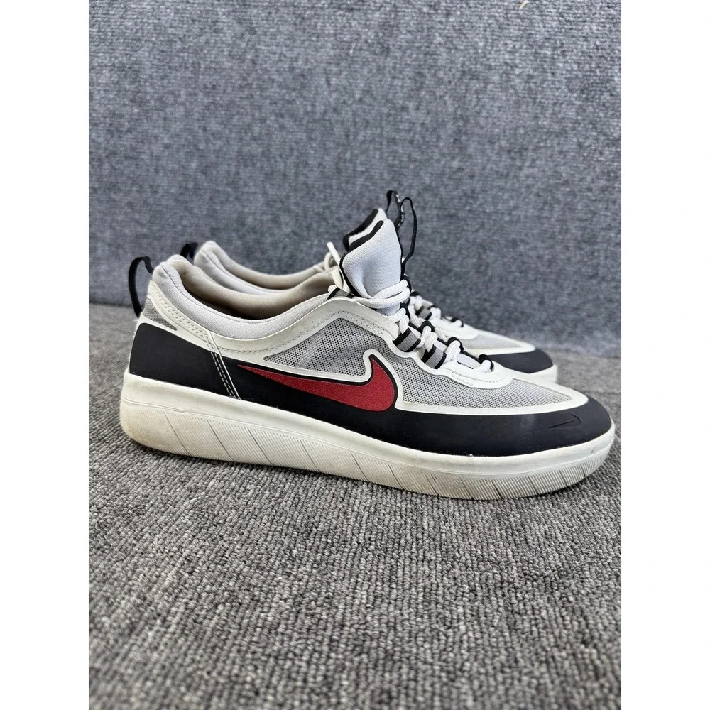 Nike sb nyjah