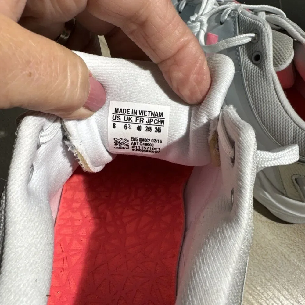 adidas product pair