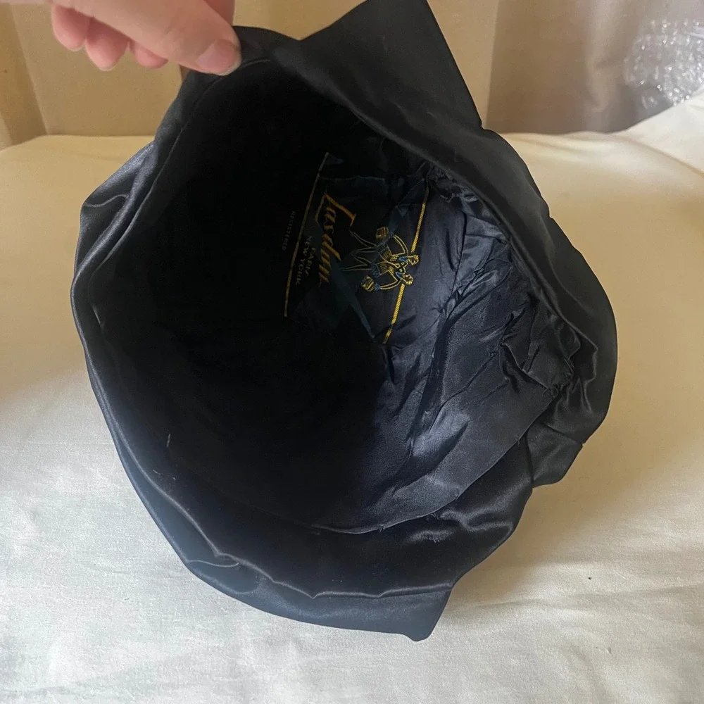 Vintage 1920s 1930s Lasdon New York Black Cloche Hat Satin Trim Art Deco‎ Small