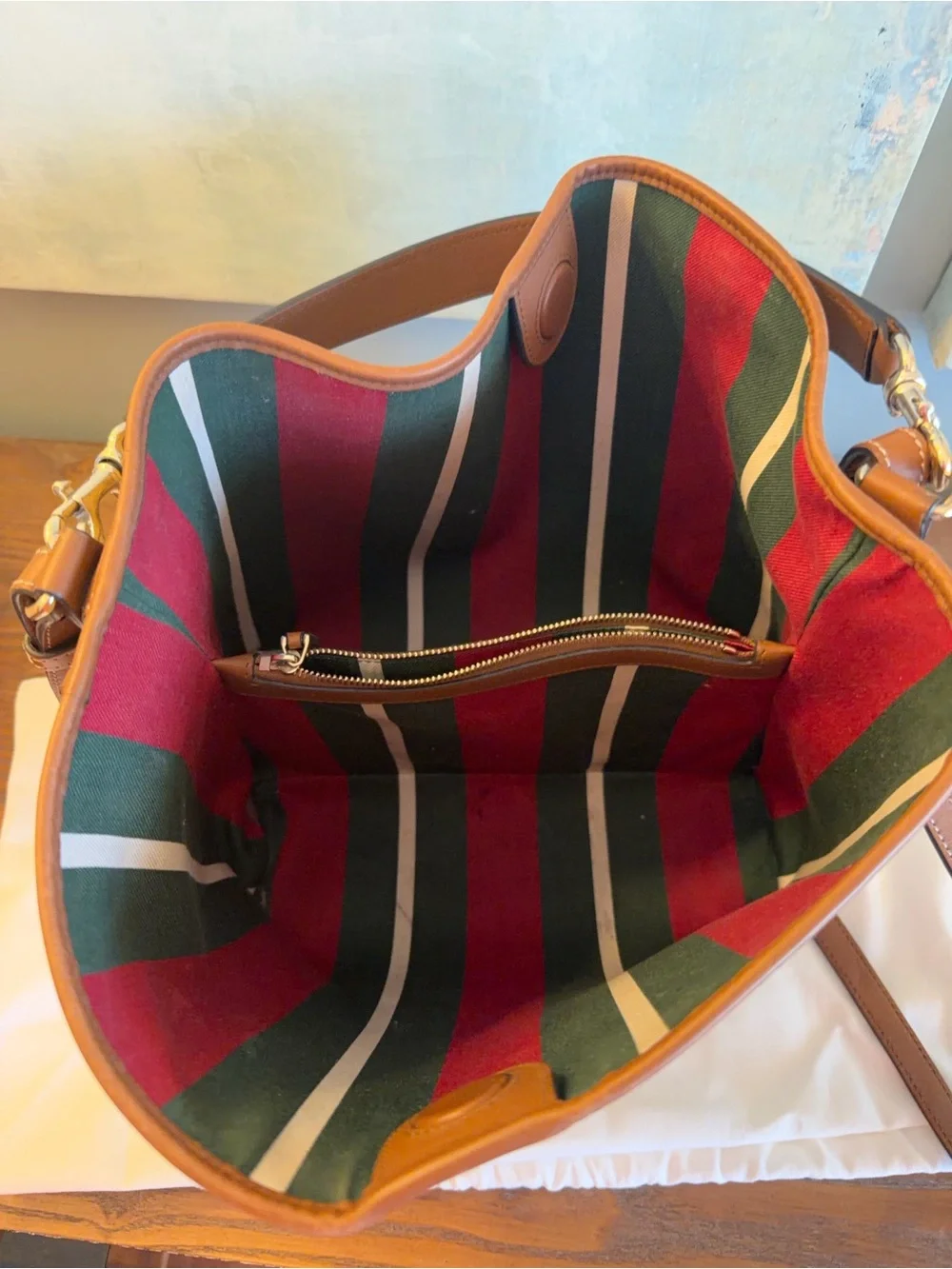 Gucci shoulder bag