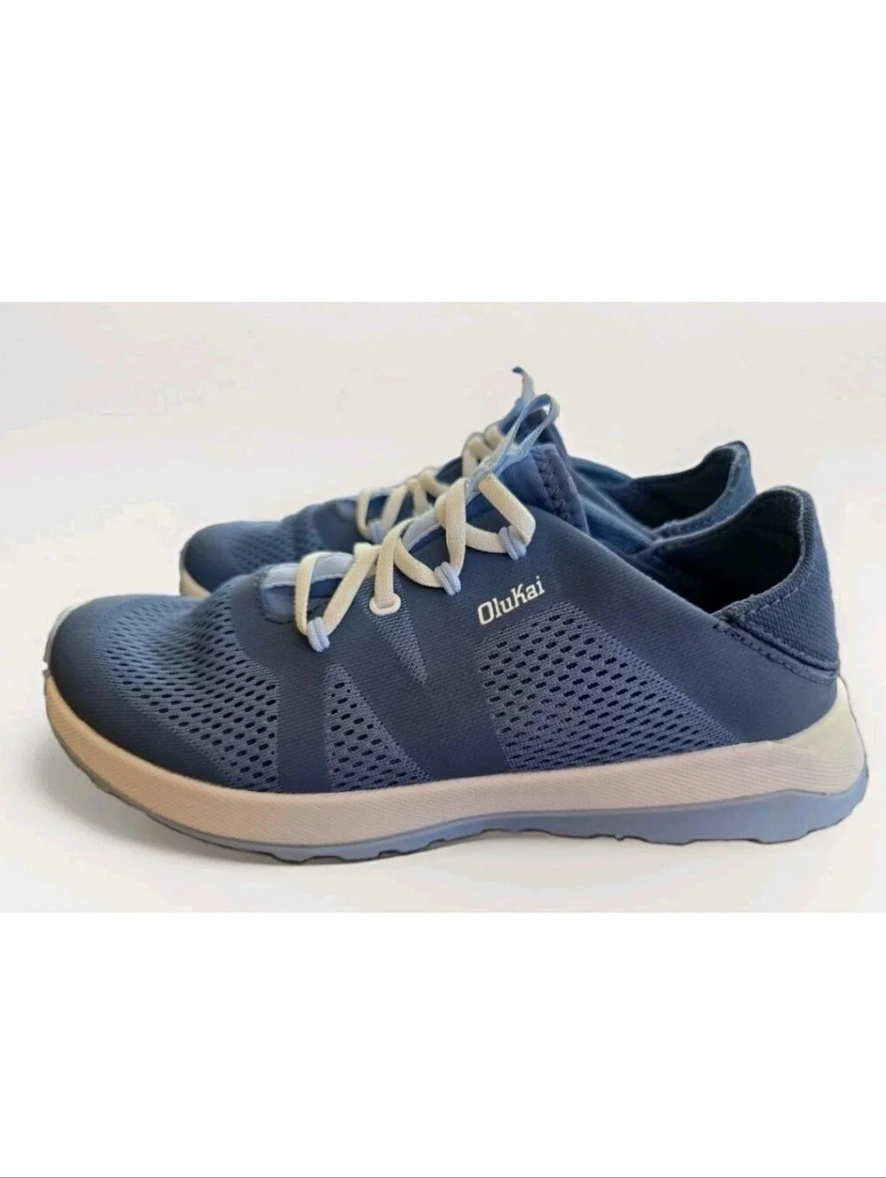 OluKai Womens Huia No Tie Slip On Trainer Sneaker Sz 8 Vintage Blue Sea Ice