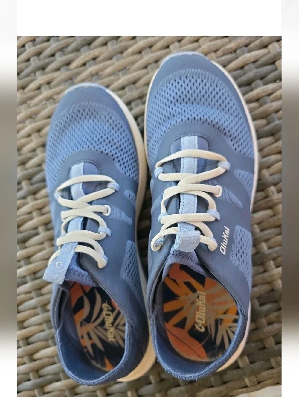 OluKai Womens Huia No Tie Slip On Trainer Sneaker Sz 8 Vintage Blue Sea Ice