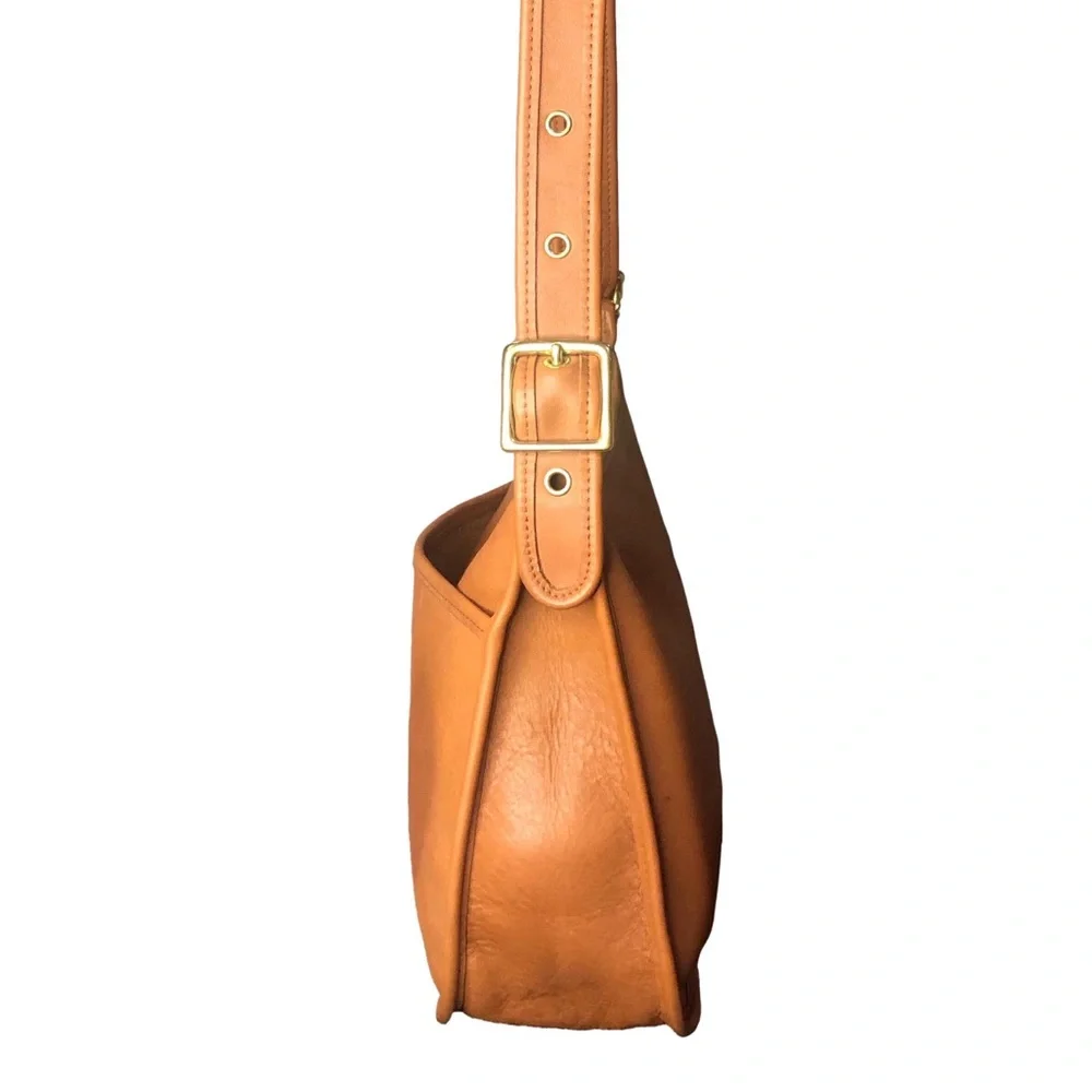 Coach vintage legacy