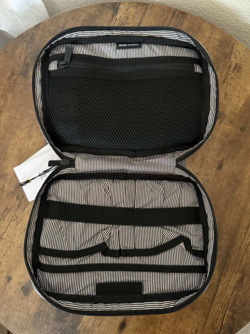 Herschel Supply Company compact tech