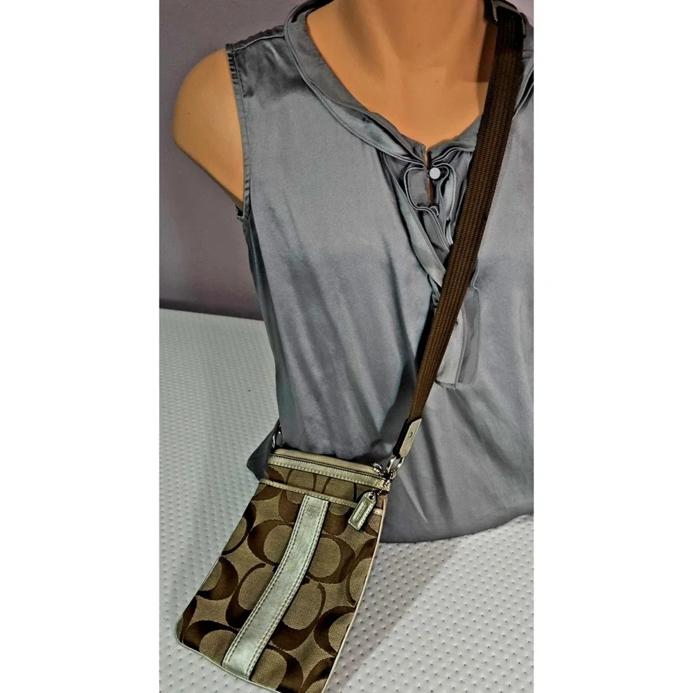 Coach signature jacquard