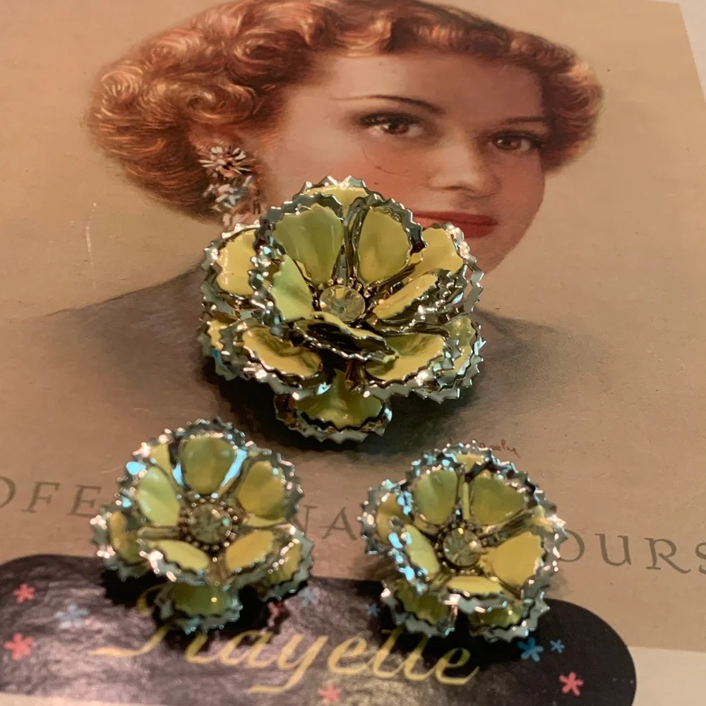 Vintage brooch and earring set
