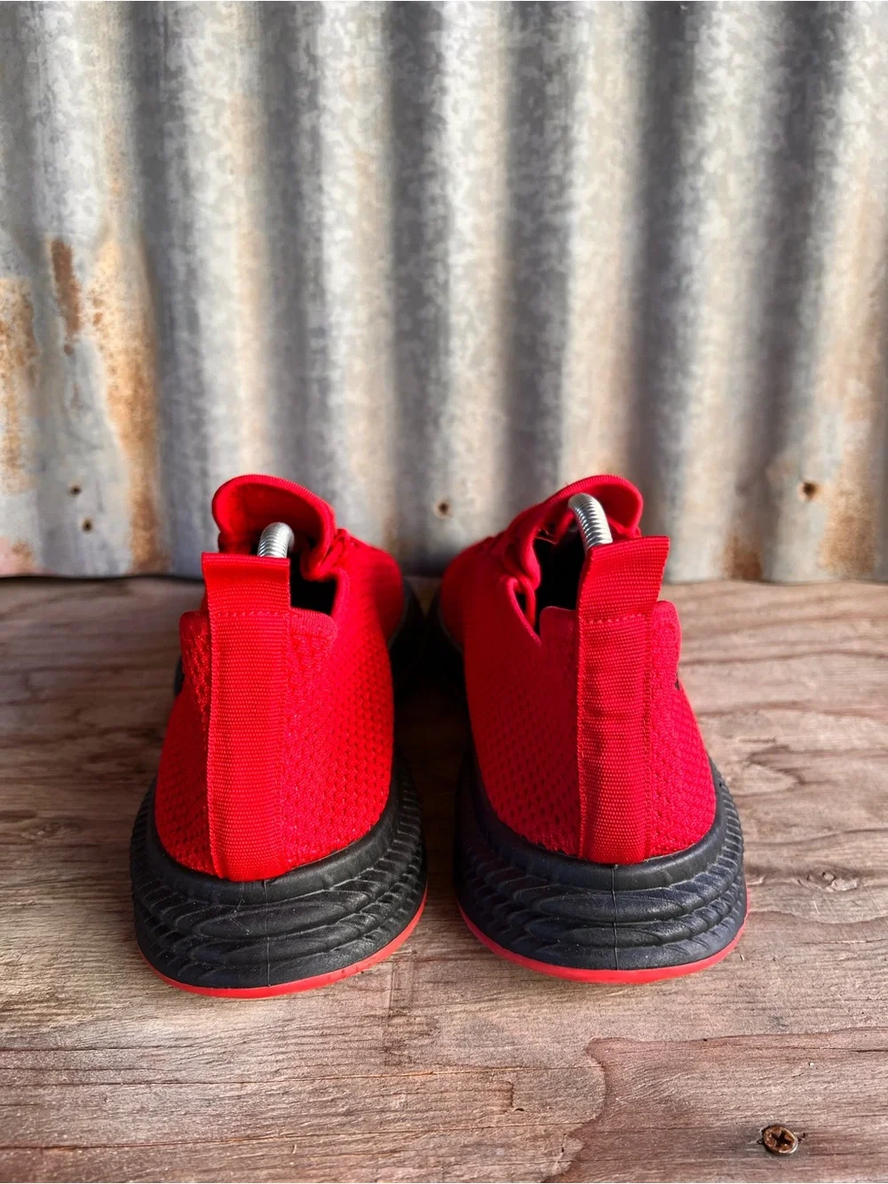 Ecko Unlimited vibrant red