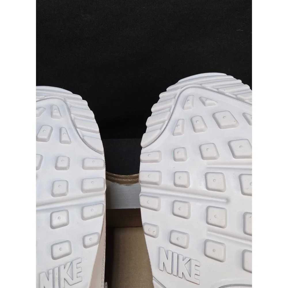 Nike responsive trainers ensures